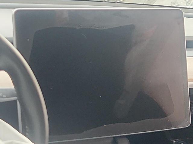 92378135 :رقم المزاد ، 7SAYGDEF4NF568573 vin ، 2022 Tesla Model Y مزاد بيع