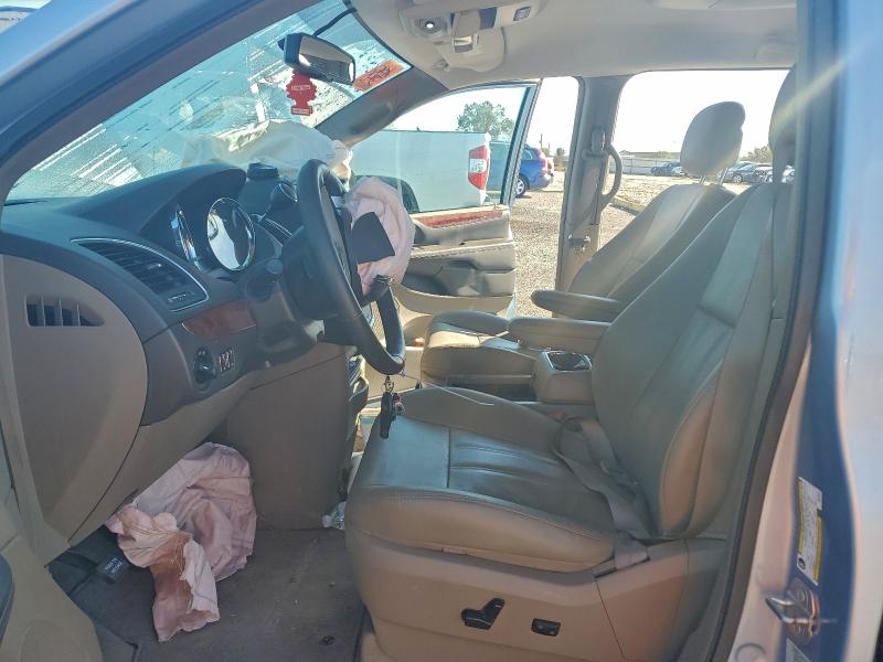 2016 Chrysler Town & Country მანქანა იყიდება აუქციონზე, vin: 2C4RC1BG6GR246811, აუქციონის ნომერი: 94455165