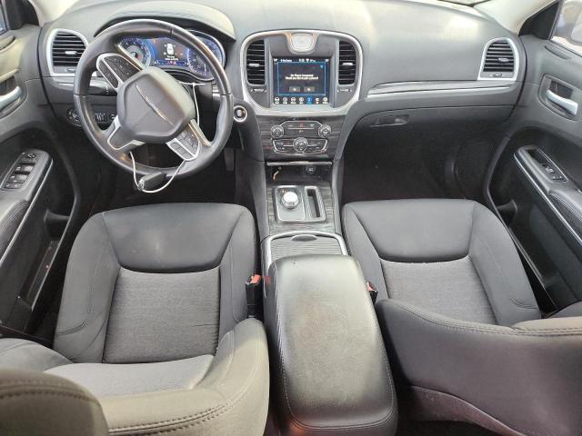 90490295 :رقم المزاد ، 2C3CCAAG6JH231556 vin ، 2018 Chrysler 300 Tourin مزاد بيع