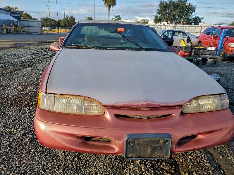 1995 Ford Thunderbir მანქანა იყიდება აუქციონზე, vin: 1FALP62W7SH202406, აუქციონის ნომერი: 94179325
