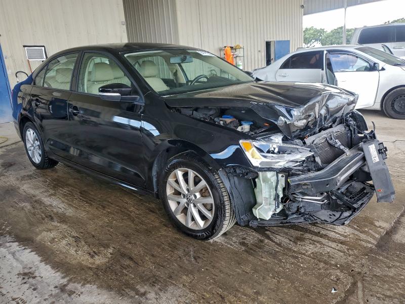 94191335 :رقم المزاد ، 3VWDX7AJ6BM120332 vin ، 2011 Volkswagen Jetta مزاد بيع