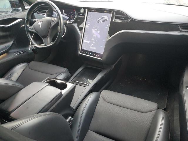 92041785 :رقم المزاد ، 5YJSA1E28JF266682 vin ، 2018 Tesla Model S مزاد بيع
