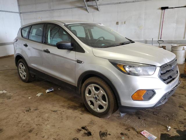 91210825 :رقم المزاد ، 1FMCU0F73JUA32887 vin ، 2018 Ford Escape مزاد بيع