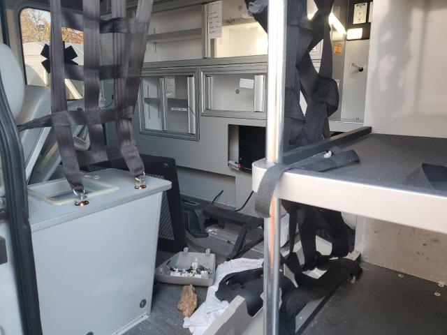 87207555 :رقم المزاد ، 1FDYR2XM9JKA44996 vin ، 2018 Ford Transit مزاد بيع