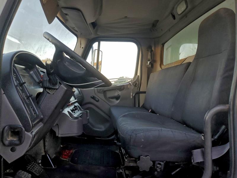 Продаж на аукціоні авто 2013 Freightliner M2 106 Med, vin: 1FVACWDU0DHBZ6869, номер лоту: 94743745