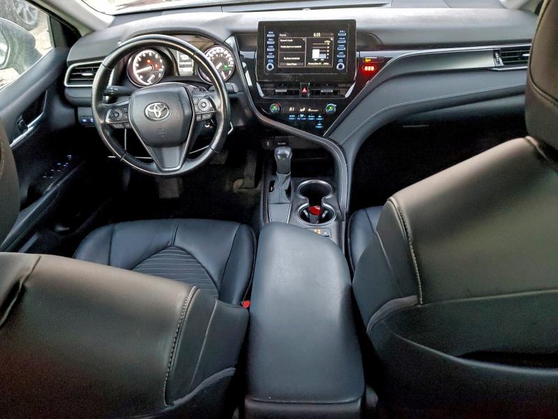 93919605 :رقم المزاد ، 4T1G11AK7NU699432 vin ، 2022 Toyota Camry مزاد بيع