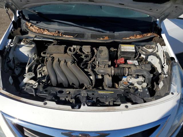 90809265 :رقم المزاد ، 3N1CN7AP8JL841803 vin ، 2018 Nissan Versa S مزاد بيع
