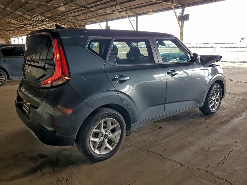 91077285 :رقم المزاد ، KNDJ23AU1P7881276 vin ، 2023 Kia Soul مزاد بيع