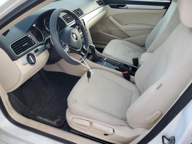 Продажа на аукционе авто 2017 Volkswagen Passat, vin: 1VWAT7A31HC015174, номер лота: 90132445
