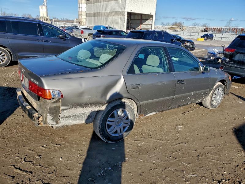 93721255 :رقم المزاد ، 4T1BG22K11U032914 vin ، 2001 Toyota Camry مزاد بيع