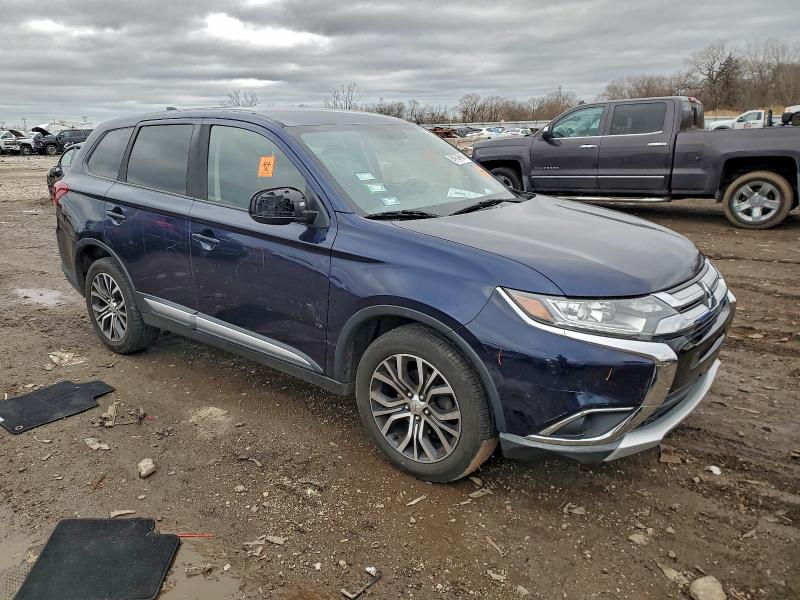 Продажа на аукционе авто 2018 Mitsubishi Outlander, vin: JA4AZ3A32JZ058025, номер лота: 94724875