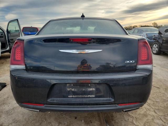 90490295 :رقم المزاد ، 2C3CCAAG6JH231556 vin ، 2018 Chrysler 300 Tourin مزاد بيع
