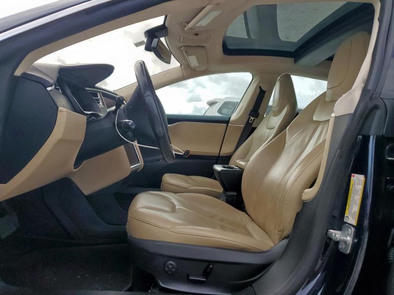 2014 Tesla Model S მანქანა იყიდება აუქციონზე, vin: 5YJSA1S12EFP48713, აუქციონის ნომერი: 93278665