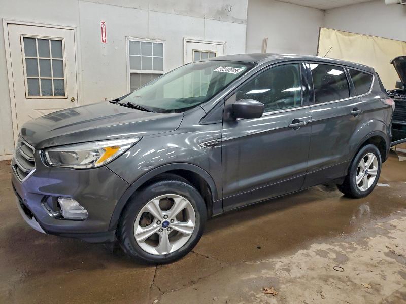 2017 Ford Escape მანქანა იყიდება აუქციონზე, vin: 1FMCU9GD5HUB23971, აუქციონის ნომერი: 93345945