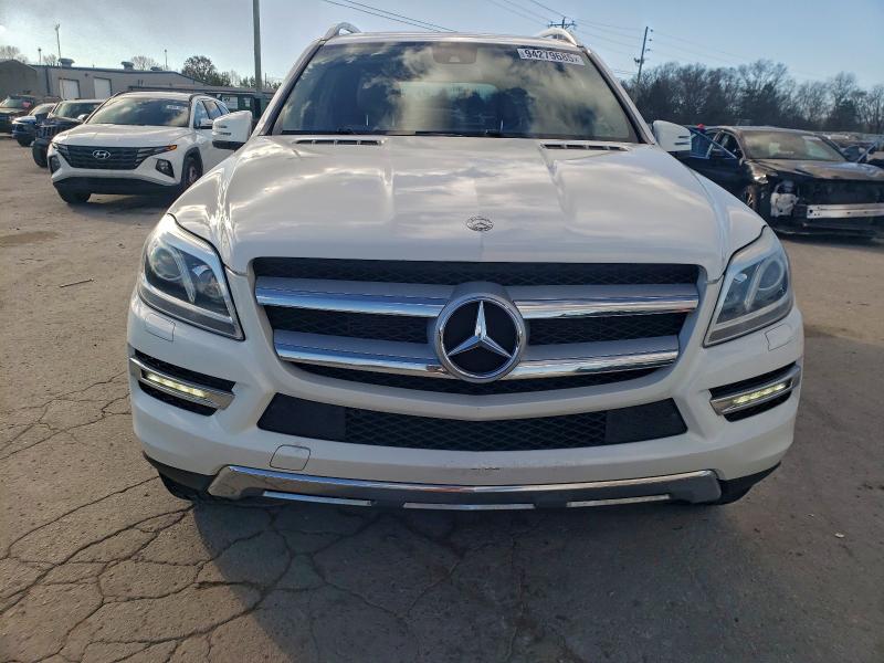 94279685 :رقم المزاد ، 4JGDF6EE3FA533871 vin ، 2015 Mercedes-benz Gl مزاد بيع