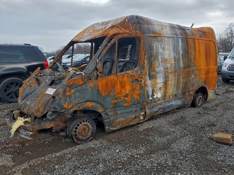 94134375 :رقم المزاد ، WD3PE7DC9FP166251 vin ، 2015 Mercedes-benz Sprinter مزاد بيع