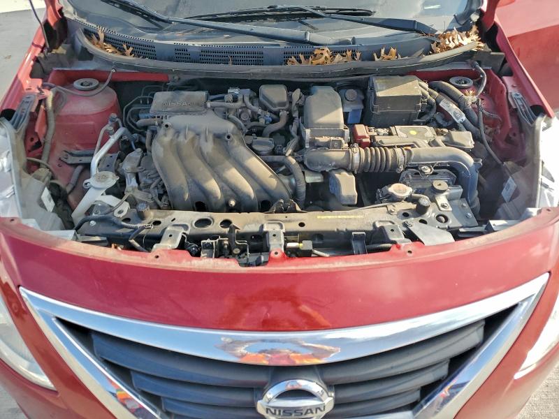 93401245 :رقم المزاد ، 3N1CN7AP3FL950418 vin ، 2015 Nissan Versa S مزاد بيع