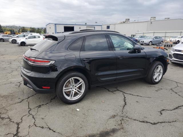 92070105 :رقم المزاد ، WP1AA2A54SLB10153 vin ، 2025 Porsche Macan Base مزاد بيع