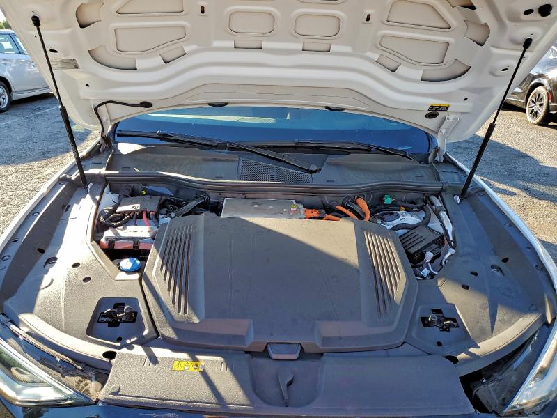 Продажа на аукционе авто 2024 Audi Q8 E-tron, vin: WA16AAGE7RB016268, номер лота: 94553885