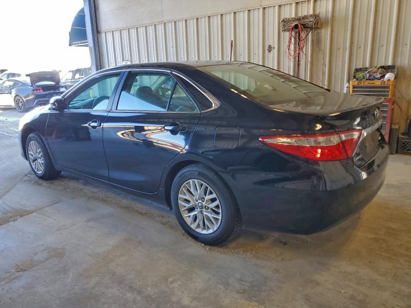 93730975 :رقم المزاد ، 4T1BF1FK6HU351808 vin ، 2017 Toyota Camry Le مزاد بيع
