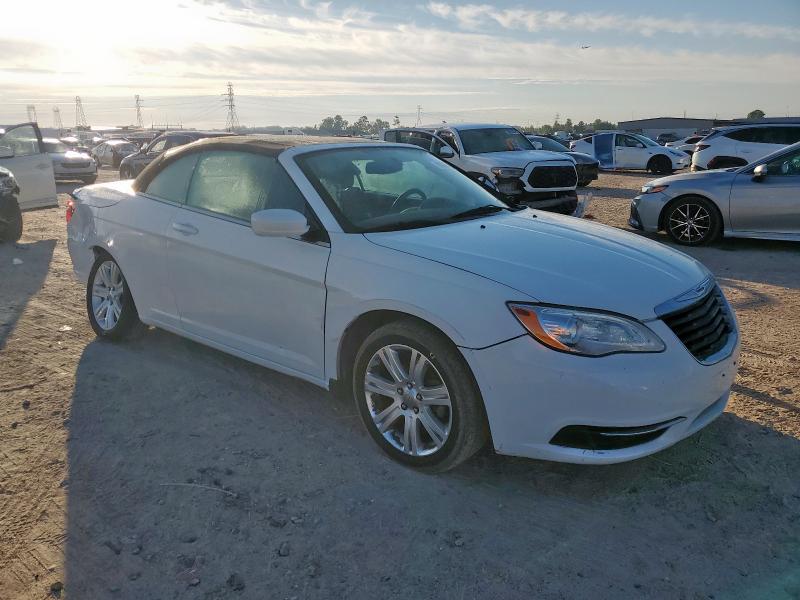 Продажа на аукционе авто 2014 Chrysler 200, vin: 1C3BCBEG1EN112340, номер лота: 91036345