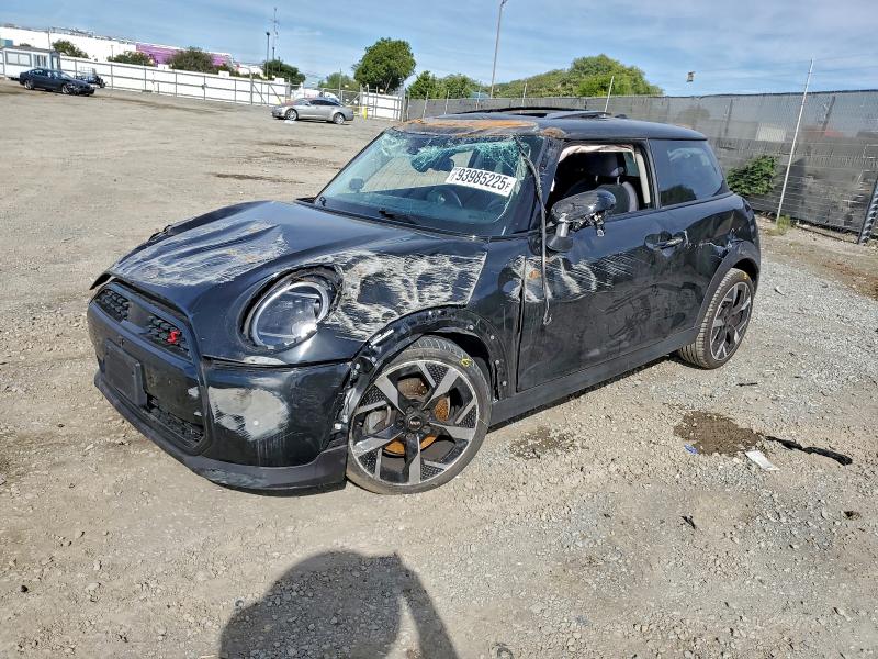 93985225 :رقم المزاد ، WMW23GD06S2W35165 vin ، 2025 Mini Cooper S مزاد بيع
