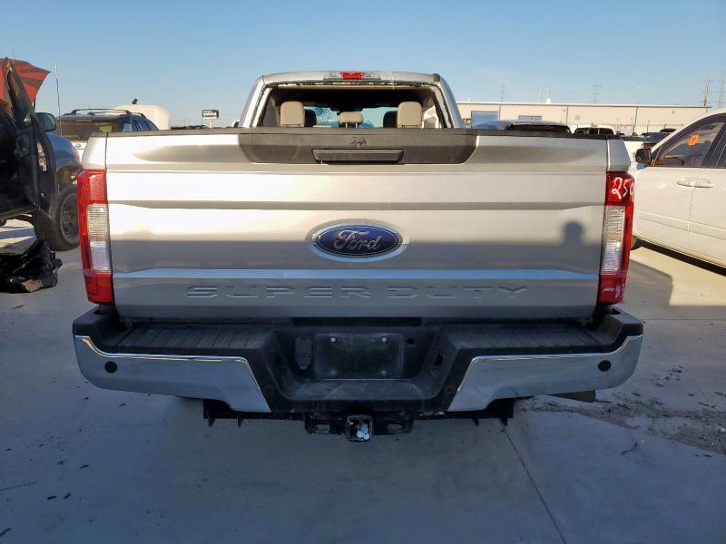 92236105 :رقم المزاد ، 1FT7W2ATXJEC59388 vin ، 2018 Ford F250 مزاد بيع
