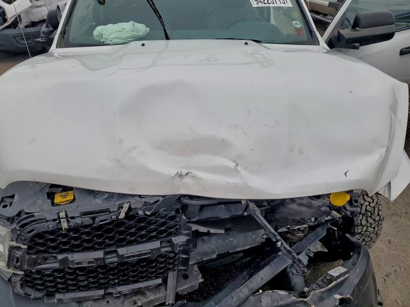 94225715 :رقم المزاد ، 3C6JR6DG2HG542008 vin ، 2017 Ram 1500 مزاد بيع