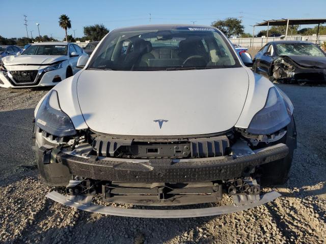 2022 Tesla Model 3 მანქანა იყიდება აუქციონზე, vin: 5YJ3E1EB8NF249153, აუქციონის ნომერი: 91809555