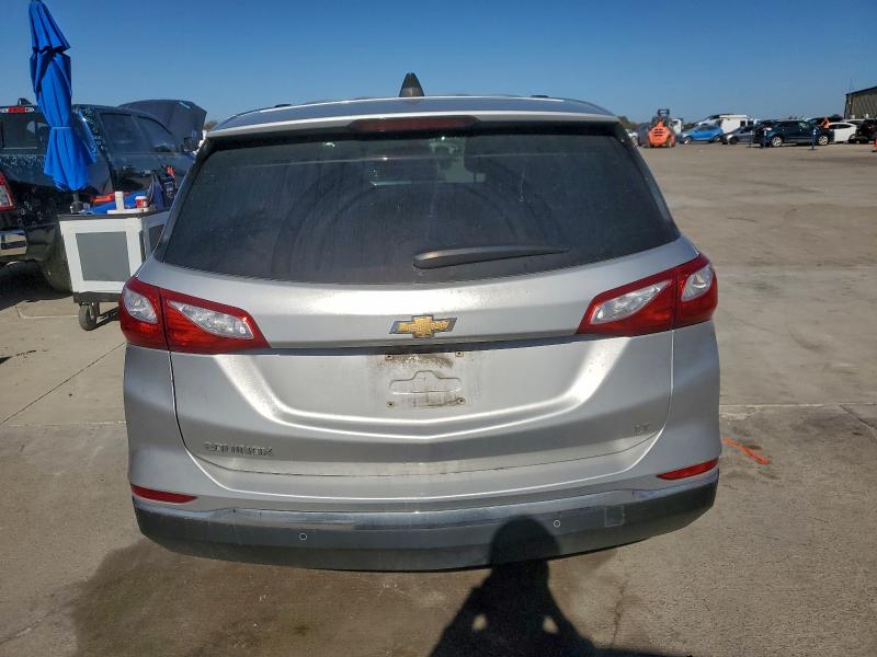 Продажа на аукционе авто 2018 Chevrolet Equinox Lt, vin: 2GNAXJEV1J6339084, номер лота: 92452125