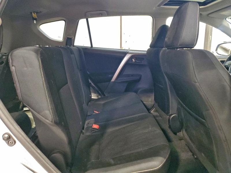 Продажа на аукционе авто 2015 Toyota Rav4, vin: 2T3WFREV4FW224958, номер лота: 90739595