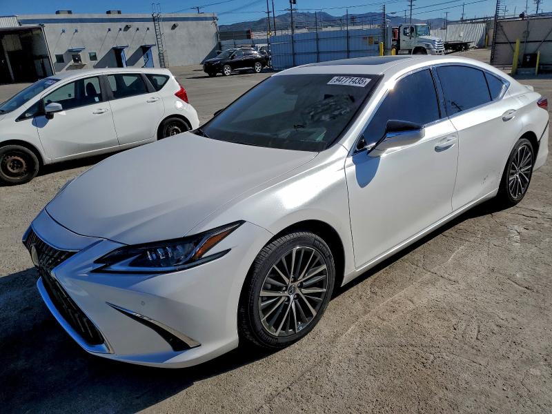 94771435 :رقم المزاد ، 58ADA1C17RU052275 vin ، 2024 Lexus Es مزاد بيع