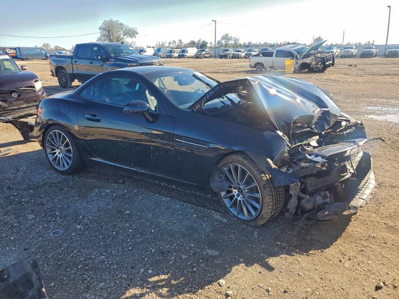 2020 Mercedes-benz Slc 300 მანქანა იყიდება აუქციონზე, vin: W1KPK3JA0LF170786, აუქციონის ნომერი: 94391495