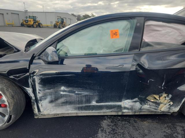 92378135 :رقم المزاد ، 7SAYGDEF4NF568573 vin ، 2022 Tesla Model Y مزاد بيع