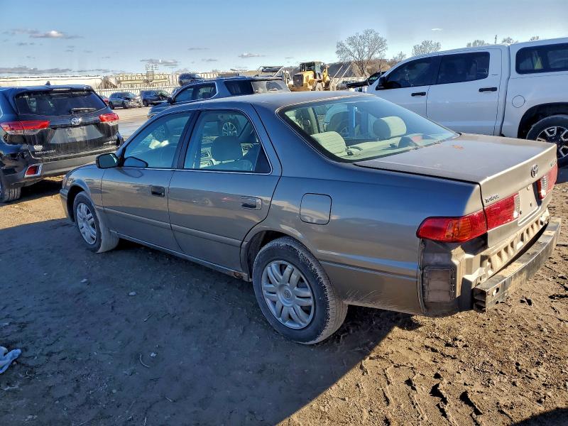93721255 :رقم المزاد ، 4T1BG22K11U032914 vin ، 2001 Toyota Camry مزاد بيع
