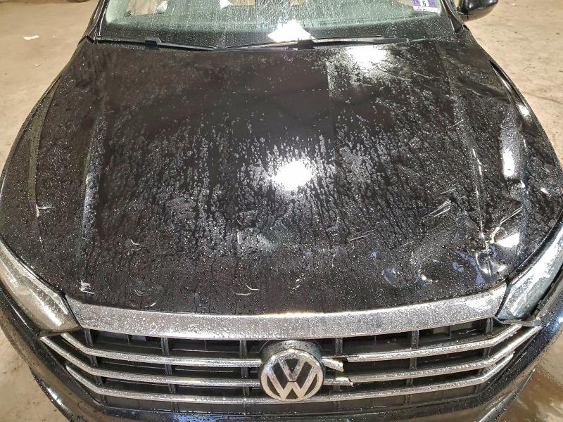 94479205 :رقم المزاد ، 3VWC57BU1KM006958 vin ، 2019 Volkswagen Jetta مزاد بيع