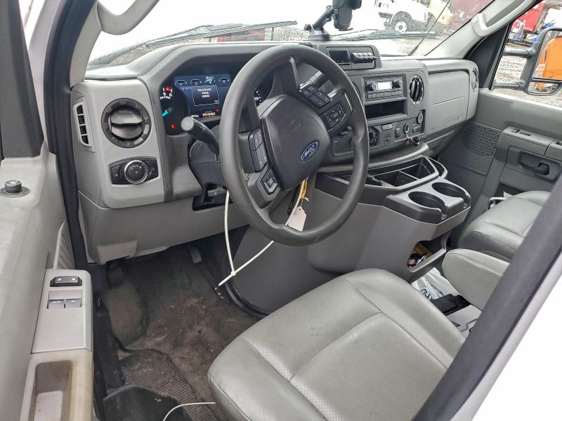 91607195 :رقم المزاد ، 1FDWE3FN0RDD28472 vin ، 2024 Ford Econoline مزاد بيع