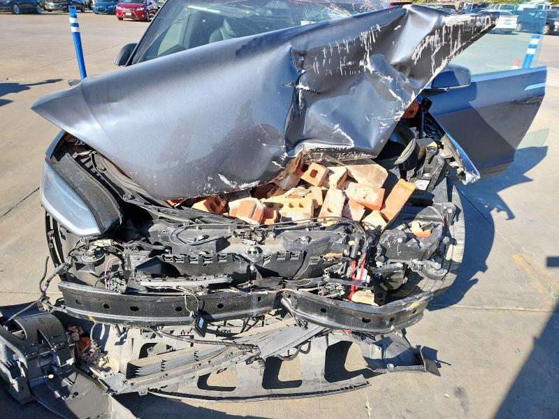 92378865 :رقم المزاد ، 5YJXCAE20JF112872 vin ، 2018 Tesla Model X مزاد بيع