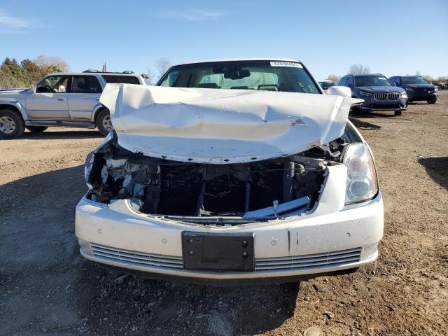 92098405 :رقم المزاد ، 1G6KD57Y28U171216 vin ، 2008 Cadillac Dts مزاد بيع