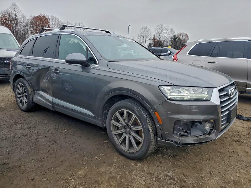 Продажа на аукционе авто 2019 Audi Q7, vin: WA1LHAF72KD032521, номер лота: 93712525