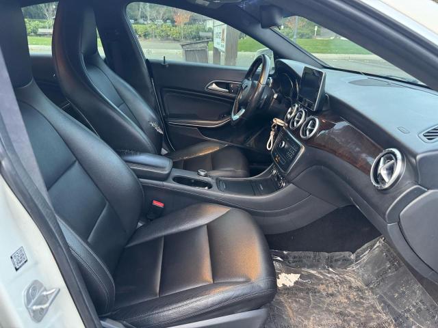2015 Mercedes-benz Cla 250 4m მანქანა იყიდება აუქციონზე, vin: WDDSJ4GB4FN196109, აუქციონის ნომერი: 92537585