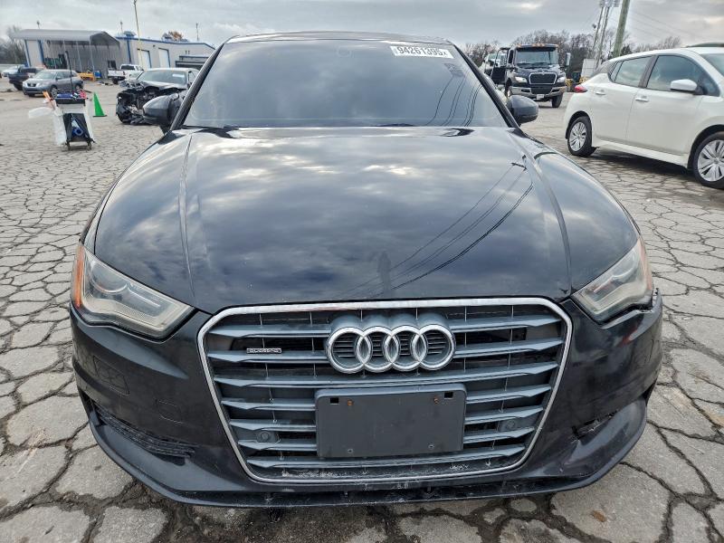 Продаж на аукціоні авто 2016 Audi A3 Premium, vin: WAUE8GFF7G1017785, номер лоту: 94261395