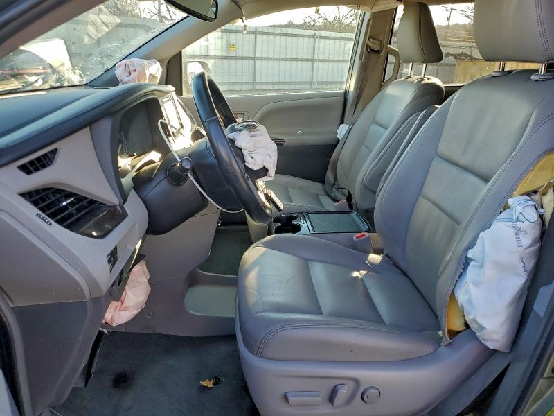 94069745 :رقم المزاد ، 5TDYZ3DC4KS984042 vin ، 2019 Toyota Sienna Xle مزاد بيع