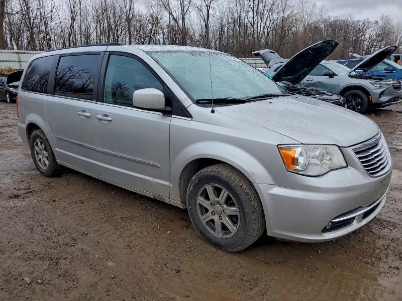 94056915 :رقم المزاد ، 2C4RC1BG2CR135425 vin ، 2012 Chrysler Town & Country مزاد بيع