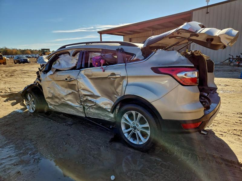 94125755 :رقم المزاد ، 1FMCU9GDXJUB23521 vin ، 2018 Ford Escape مزاد بيع