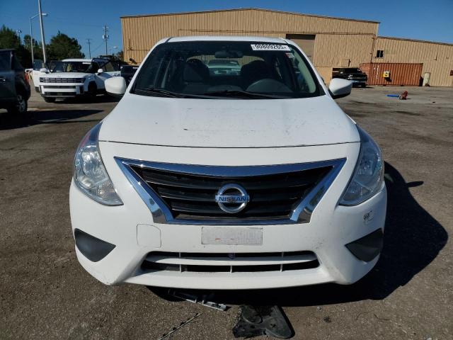 90809265 :رقم المزاد ، 3N1CN7AP8JL841803 vin ، 2018 Nissan Versa S مزاد بيع
