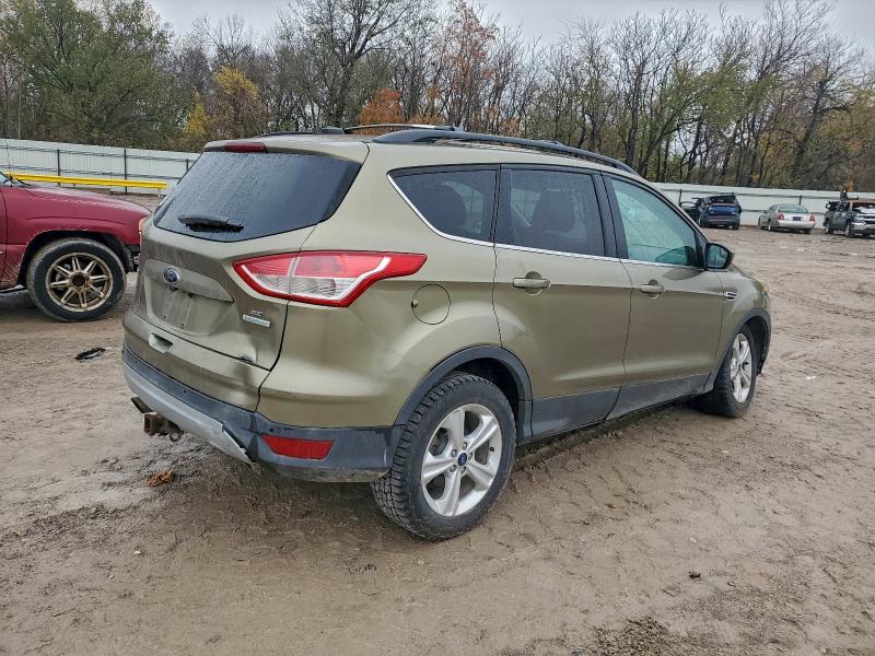 75764105 :رقم المزاد ، 1FMCU0GX5EUA77107 vin ، 2014 Ford Escape مزاد بيع