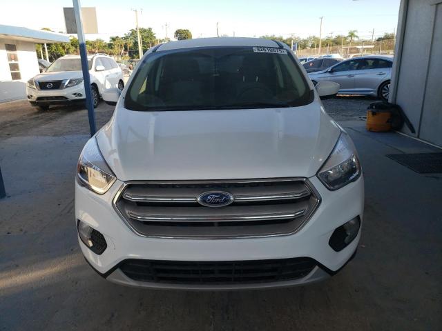 92610675 :رقم المزاد ، 1FMCU9GD5KUC42742 vin ، 2019 Ford Escape Se مزاد بيع