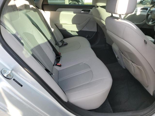92023945 :رقم المزاد ، 5NPE24AF9KH771542 vin ، 2019 Hyundai Sonata Se مزاد بيع
