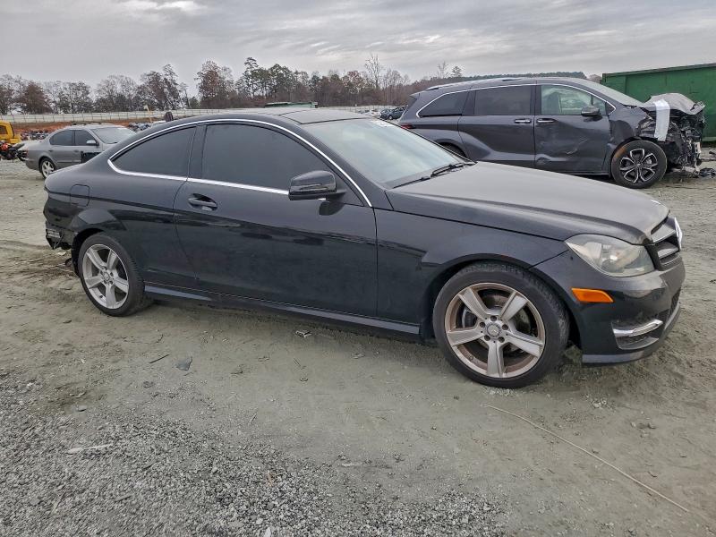 Продаж на аукціоні авто 2015 Mercedes-benz C 250, vin: WDDGJ4HBXFG368457, номер лоту: 87210345